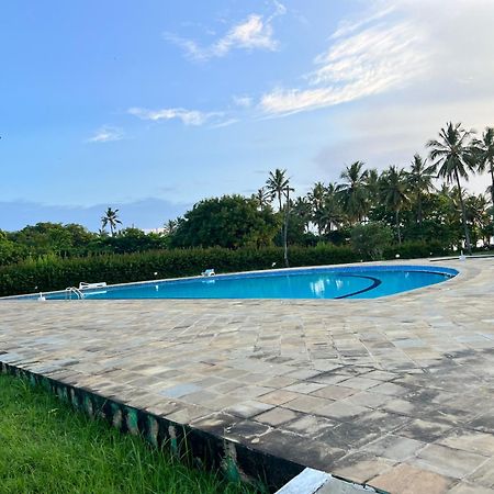 Waves And Wanderlust-Diani Beach Ngoại thất bức ảnh